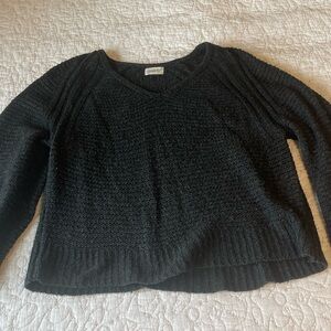 Universal Threads charcoal gray sweater